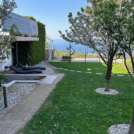 Terra Magica Deluxe Apartment Or Room With Private Parking, Terrace And Sea View Риека Экстерьер фото