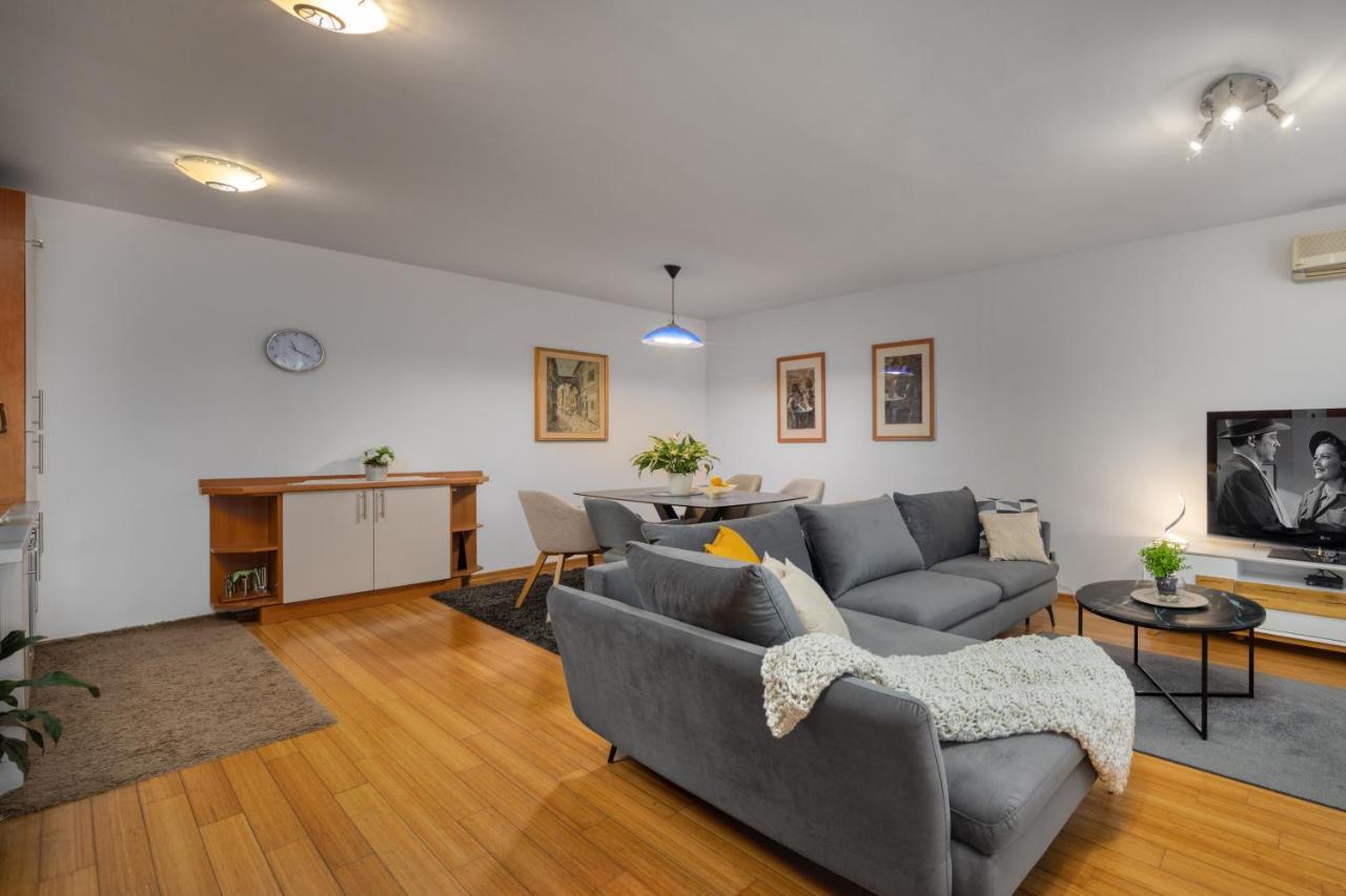 Terra Magica Deluxe Apartment Or Room With Private Parking, Terrace And Sea View Риека Экстерьер фото