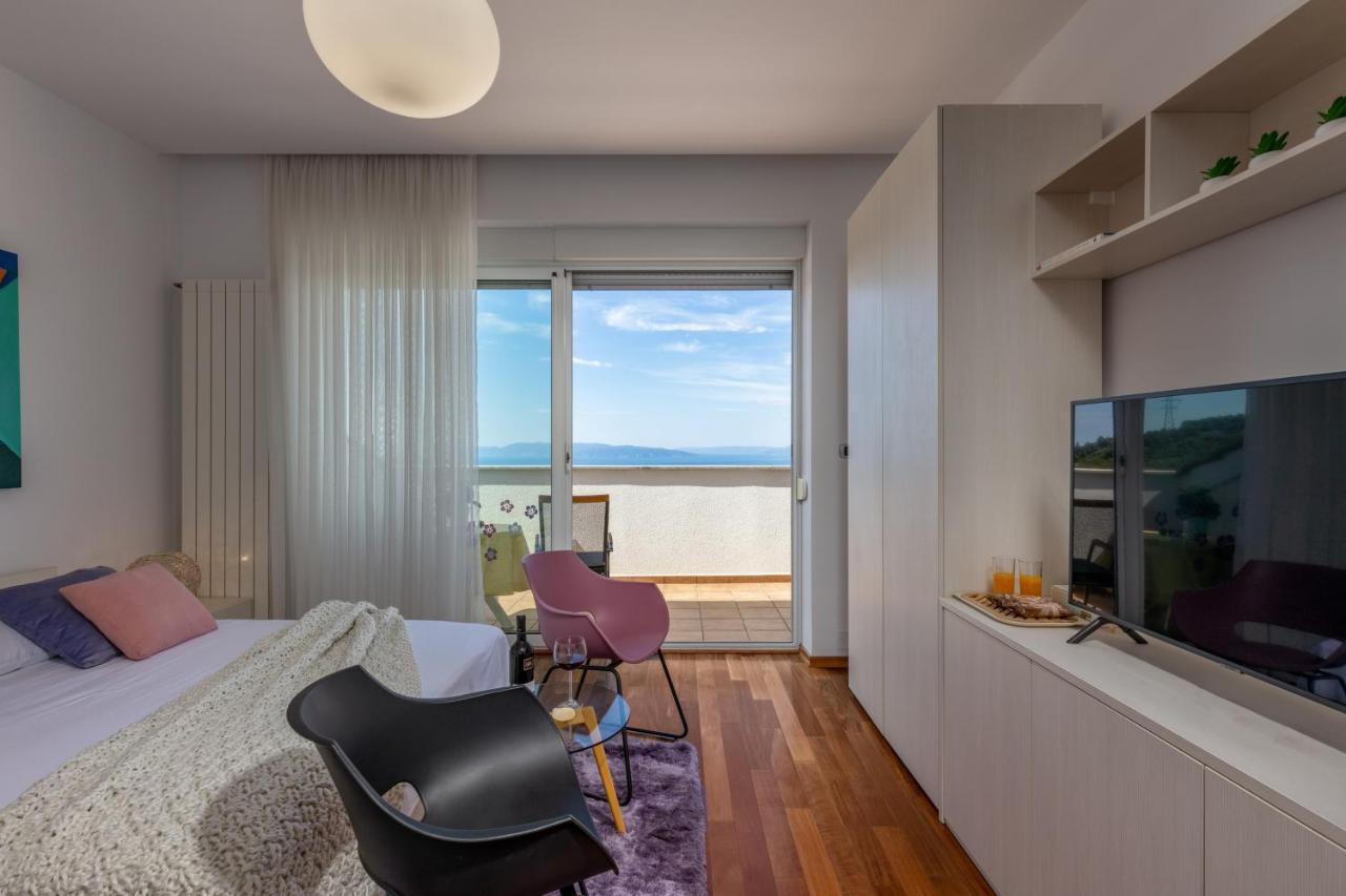 Terra Magica Deluxe Apartment Or Room With Private Parking, Terrace And Sea View Риека Экстерьер фото