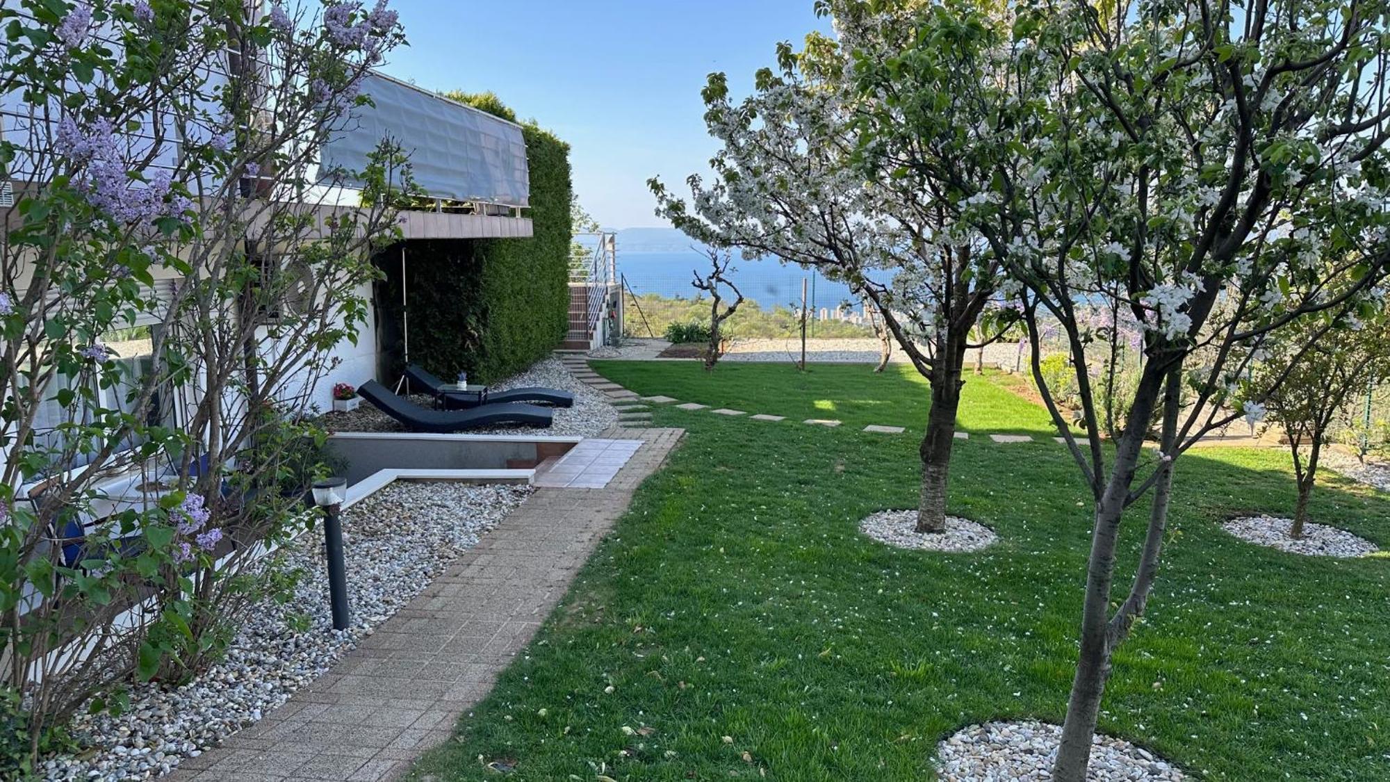 Terra Magica Deluxe Apartment Or Room With Private Parking, Terrace And Sea View Риека Экстерьер фото